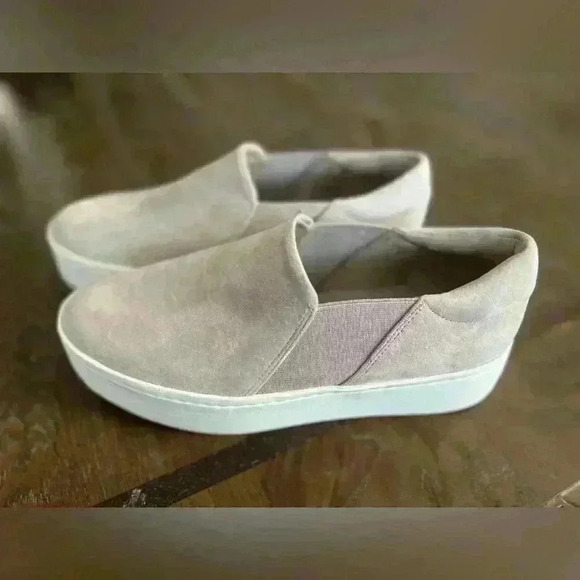 Vince Warren Platform Sneaker - Picture 3 of 11